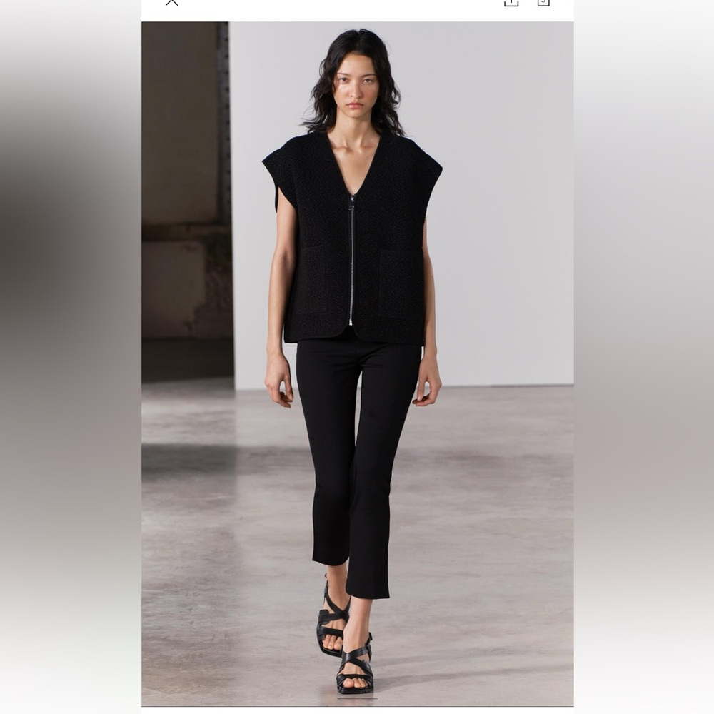Zara oversized Jaquard knit vest. Size S/M. BLACK. REF: 1473/104